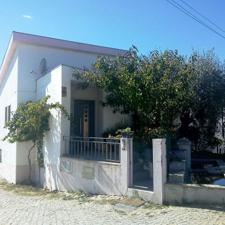Casa Da Oliveira Apartment Milhao Bagian luar foto