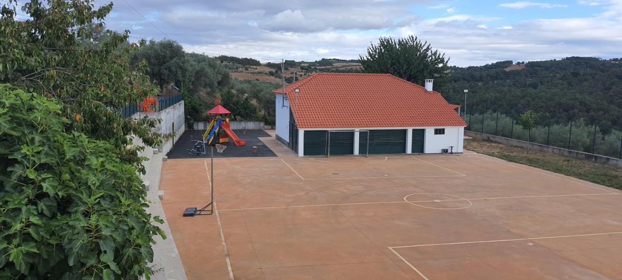 Casa Da Oliveira Apartment Milhao Bagian luar foto